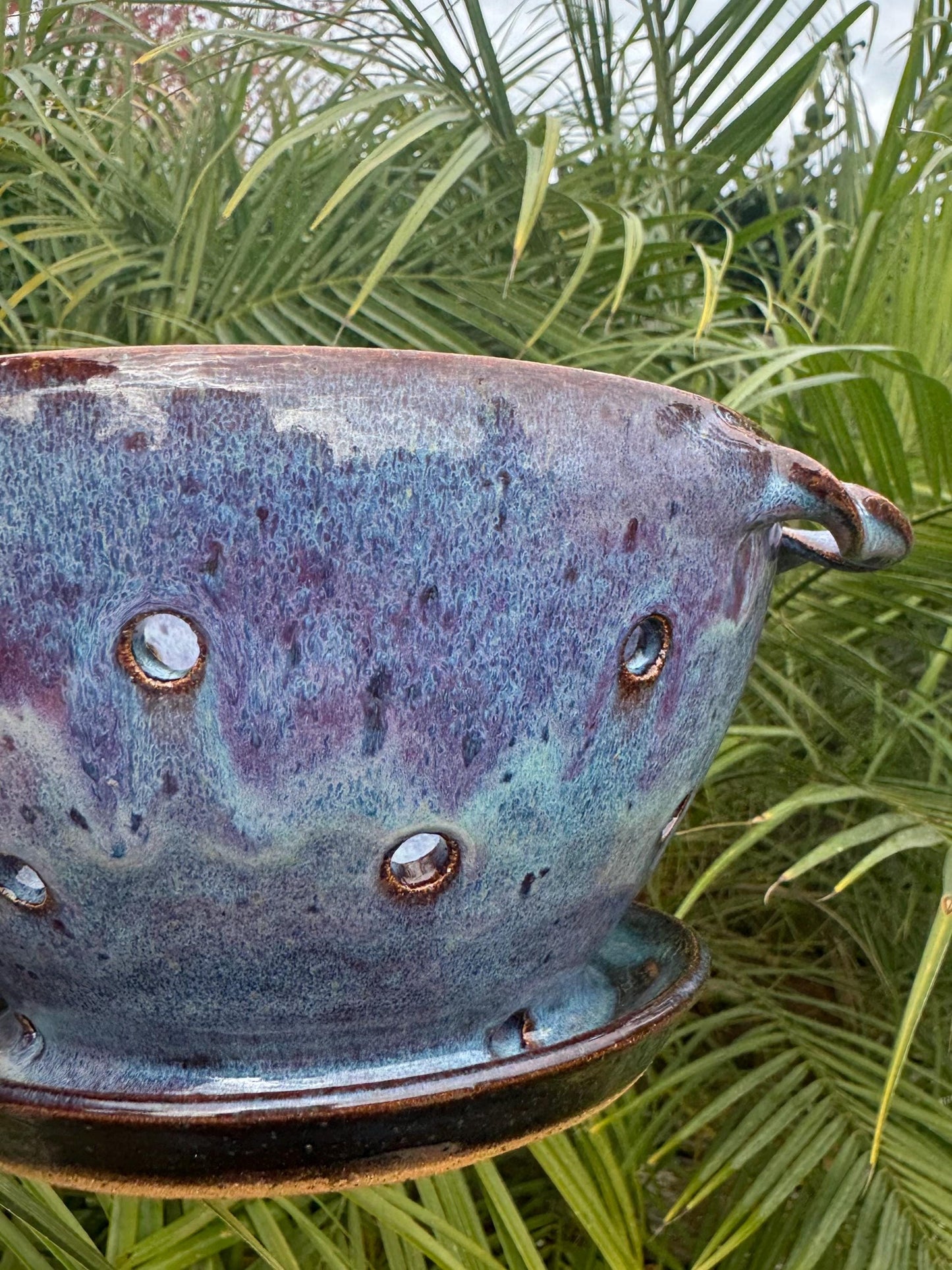 Harvest Bowls, with Twisted Handles, Large Wash & Store Colanders