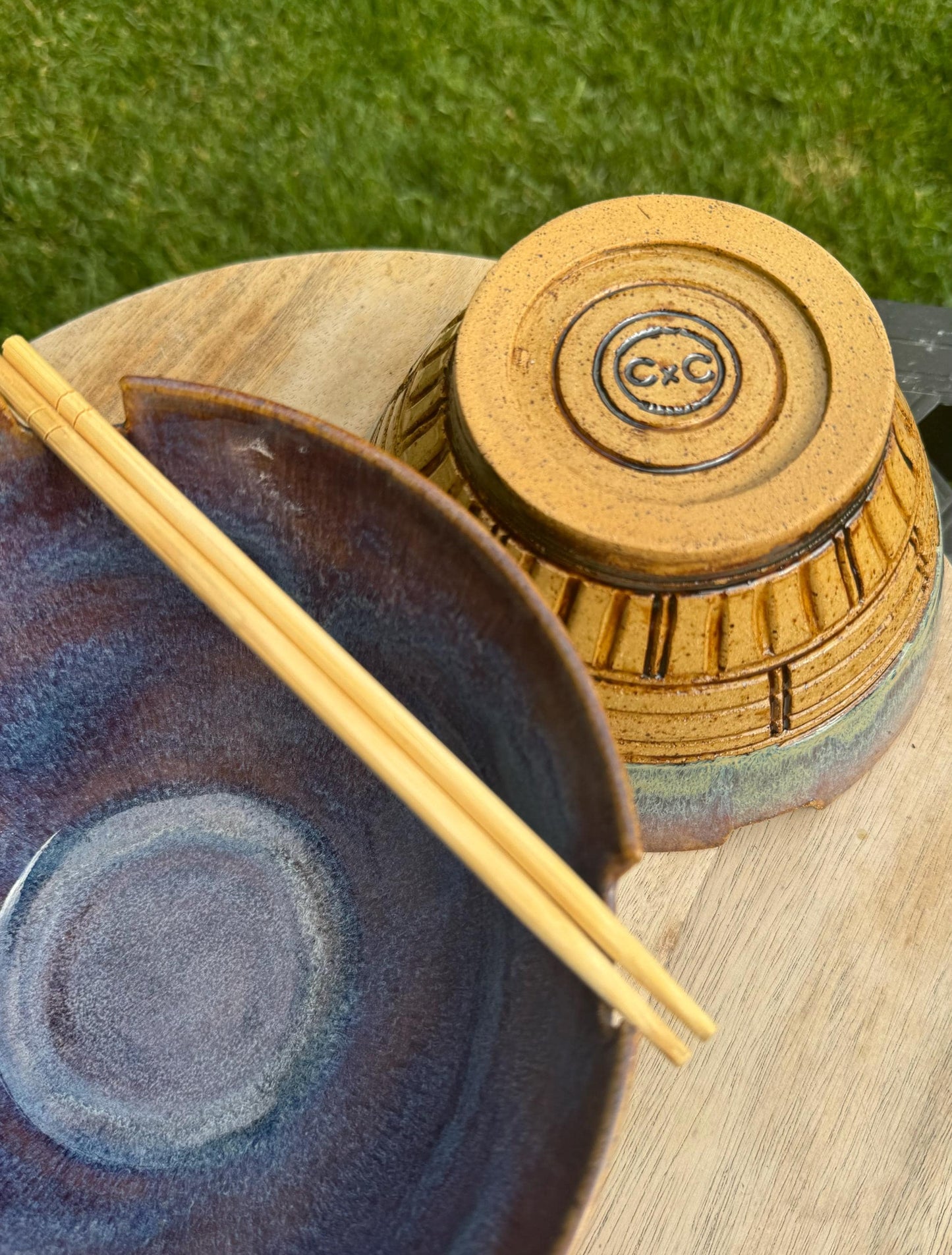 Soup Ceramic Bowls, Chopstick Rest Notches on Rim, Noodle Ramen Pho Poke Rice Grain