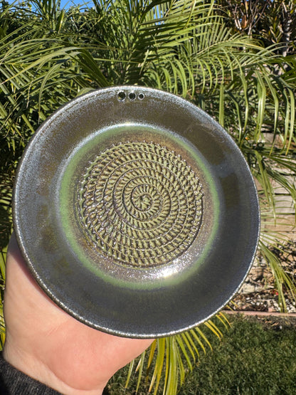 Garlic Grater Dish with Herb Stripper, Grind Plate for Parmesean, Ginger, Nutmeg