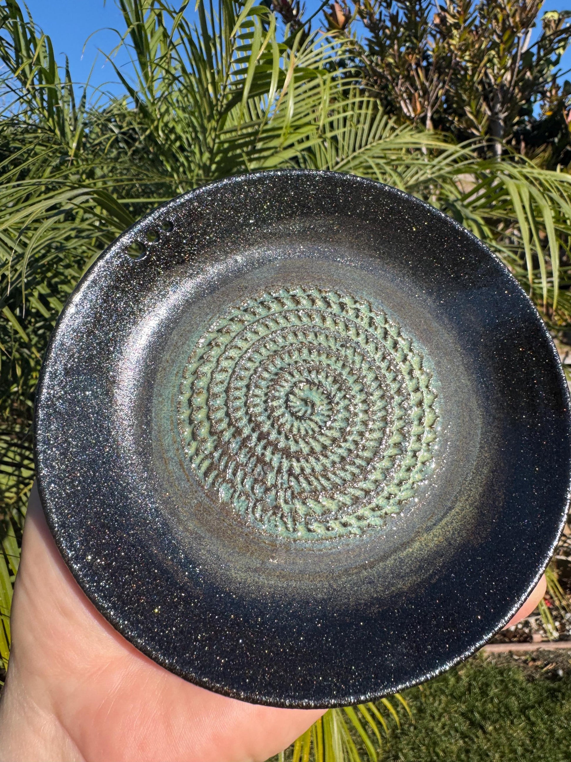 Handmade Garlic Grater Dish with Herb Stripper, Grind Plate for Parmesean, Ginger, Nutmeg