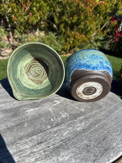 Matcha Swirl Tea Bowl with Dripless Spout and Grater in-cup for Ginger & Spcies