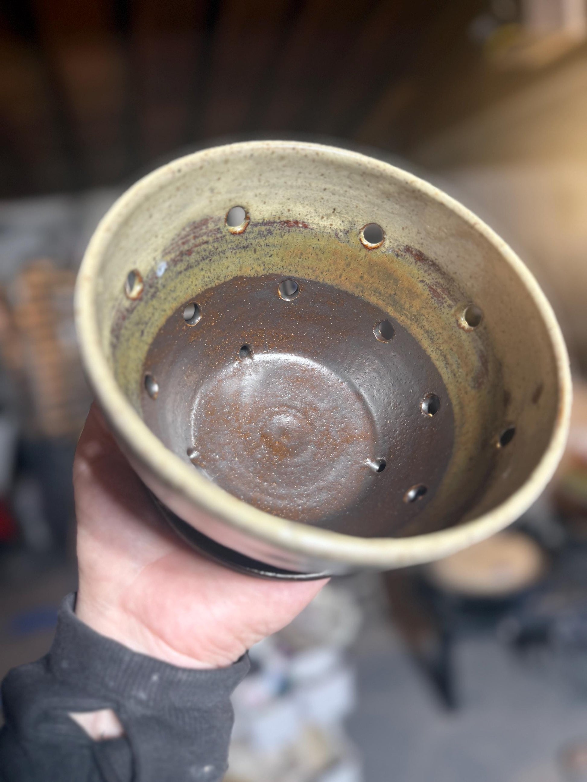 Ceramic Berry Bowl, Colander with Built-in Saucer, Wash-Eat-Store