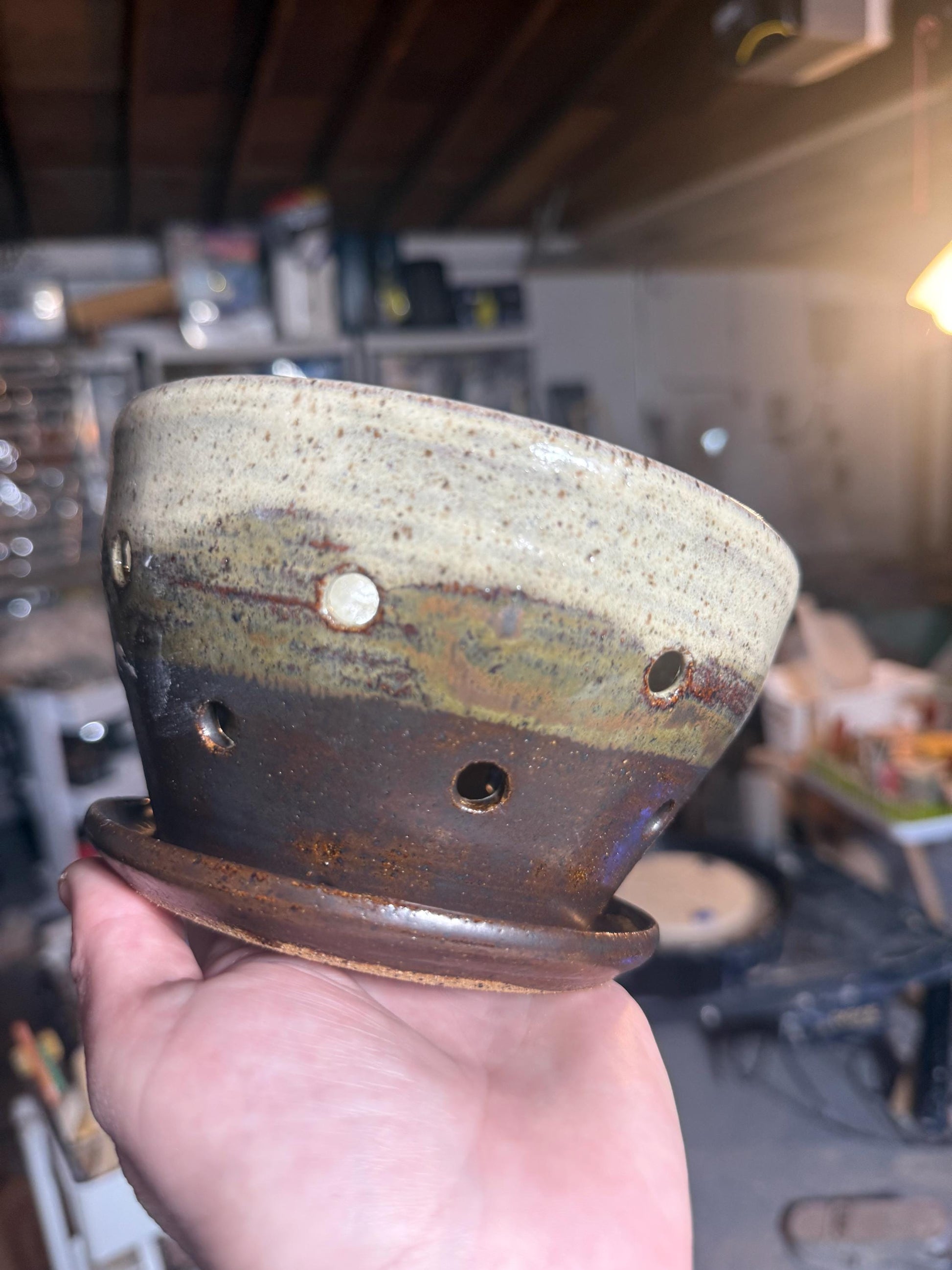 Ceramic Berry Bowl, Colander with Built-in Saucer, Wash-Eat-Store